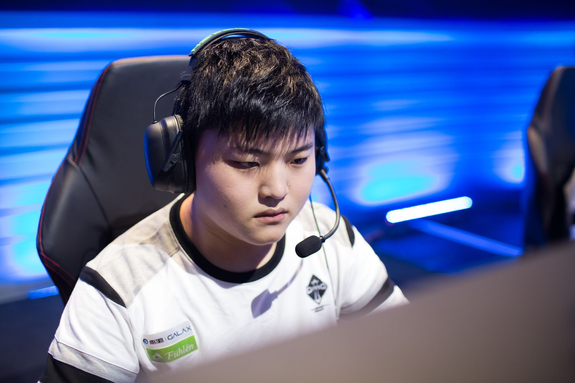 社区活动负 社区活动负