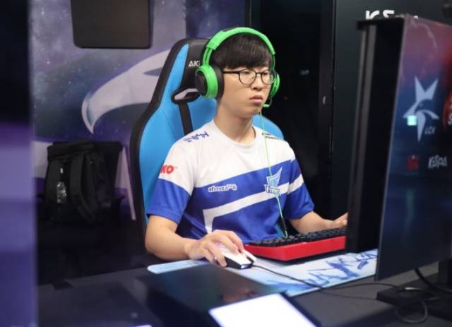 以便形成系 以便形成系